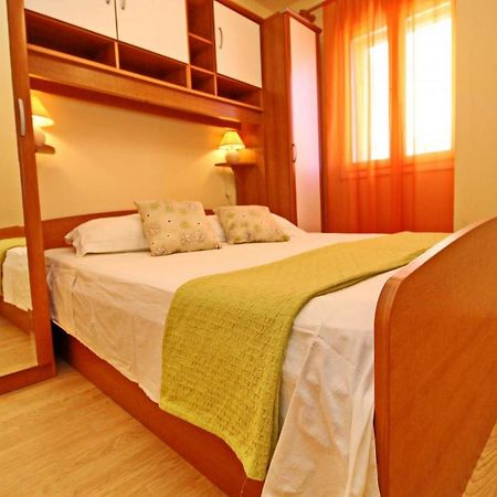 Apartments Sea Line Prigradica Chambre photo